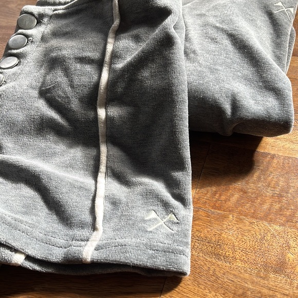 Camp Collection Matching Velour Short Set - Picture 11 of 11